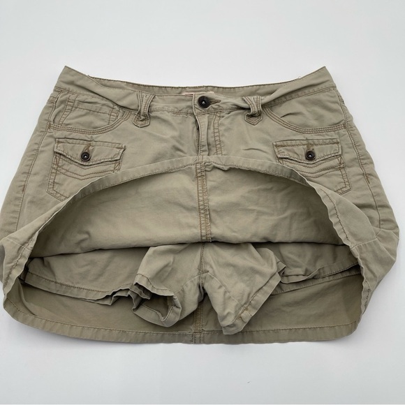 Faded Glory Khaki “Going Out” Skort Juniors Sz 10 90s Y2K 100% Cotton Utility - Picture 3 of 9